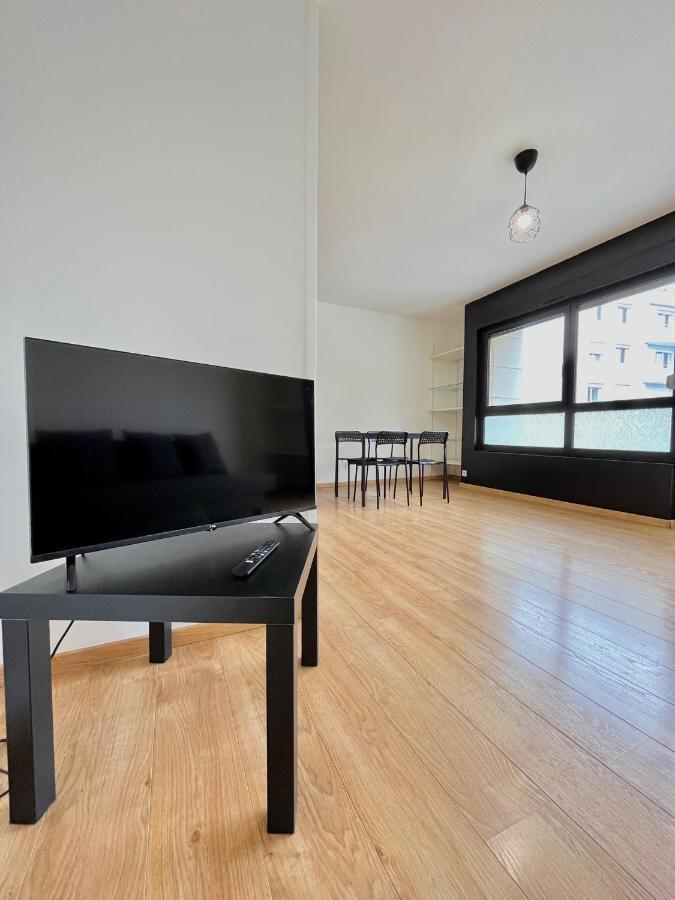 Ponsardin- Appartement Avec Balcon Et Parking Reims Luaran gambar