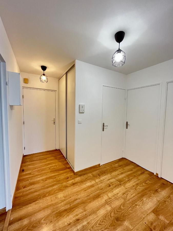 Ponsardin- Appartement Avec Balcon Et Parking Reims Luaran gambar